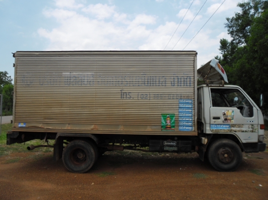 ขายรถบรรทุก 6 ล้อ TOYOTA DYNA 115 แรงตู้แห้งประตู 3 บานเครื่องเดิมเกียร์เดิมคัสซีสวยมากเครื่องดีมากชุดโอนพร้อม