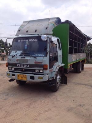 ขาย ISUZU ROCKY 195 แท้ รถไทย พื้นเรียบ มีคอก ยาว 7.00  เมตร