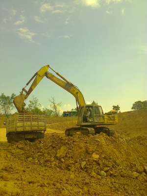 ขายแบคโฮ SK200-2