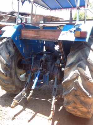 รถแทรกเตอร์ฟอร์ด สภาพดีเยี่ยม เดิมๆทั้งคัน ขายพร้อมใบดันหน้า เเละ ผานสามด้านหลัง รถแทรกเตอร์ฟอร์ด สภาพดีเยี่ยม เดิมๆทั้งคัน ขายพร้อมใบดันหน้า เเละ ผานสามด้านหลัง