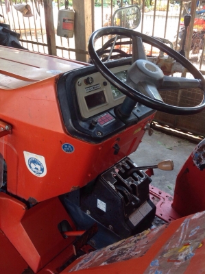 แทรกเตอร์คูโบต้า L3202 สภาพดี เดิมๆทั้งคัน ขายพร้อมใบดันหน้า