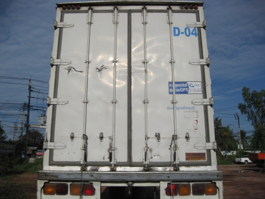 ขายด่วนตู้บรรทุก10 บานไม่มีเสากลางยกลงจาก DECA