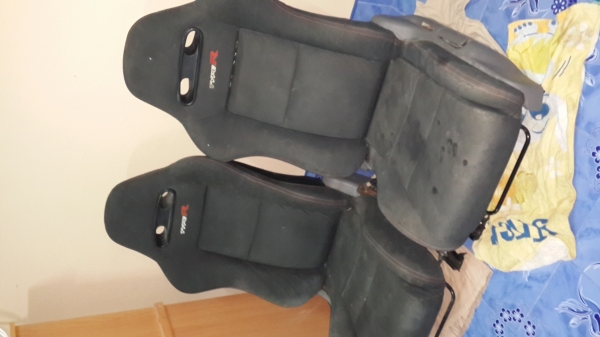 ขายเบาะซิวิค fd ครับ