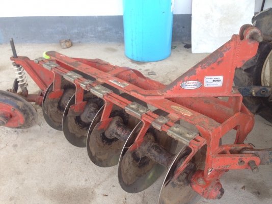 ขายคูโบต้า L1802DT พร้อมผานตราช้าง