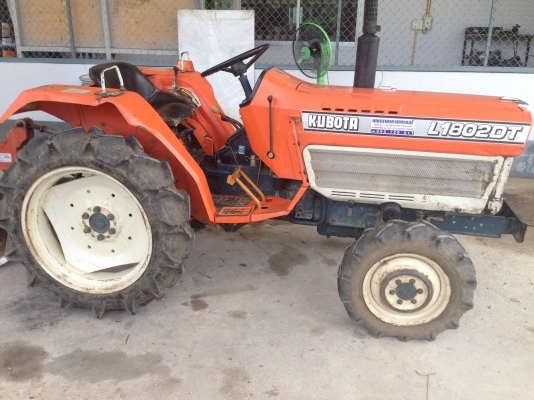 ขายคูโบต้า L1802DT พร้อมผานตราช้าง