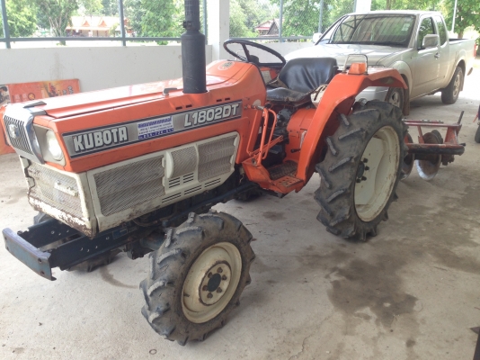 ขายคูโบต้า L1802DT พร้อมผานตราช้าง