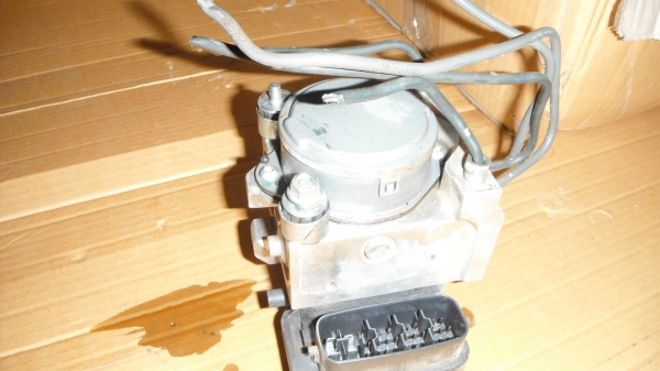 ขายปั้มเบรค abs vigo preruner (6d) ขายปั้มเบรค abs vigo preruner (6d)