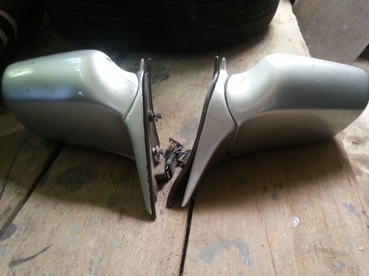 ขายกระจกมองข้างbmw e28