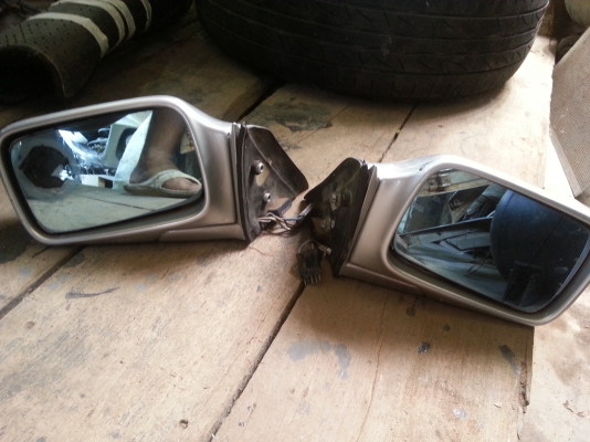 ขายกระจกมองข้างbmw e28