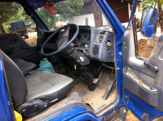 ขายหกล้อ3คิวToyotaสภาพสวยพร้อมใช้งาน