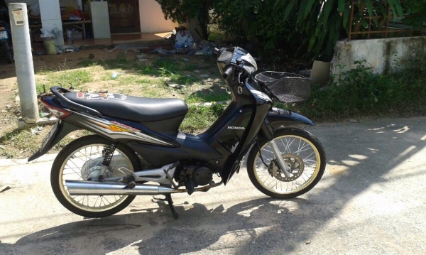 ขาย wave100 ปี51 T.0851713153