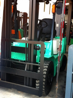 ขายถูก รถฟอร์คลิฟท์ MITSUBICHI   FD25   F18B-56287    ขนาด  2.5 TON  สภาพสวยมากมาย นำเข้าจากญี่ปุ่นแท้  ติดต่อ  094-4895646