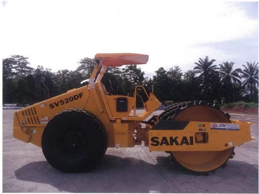 รถบดสั่นสะเทือนล้อหนามหุ้มเรียบ SAKAI รุ่น SV520DF