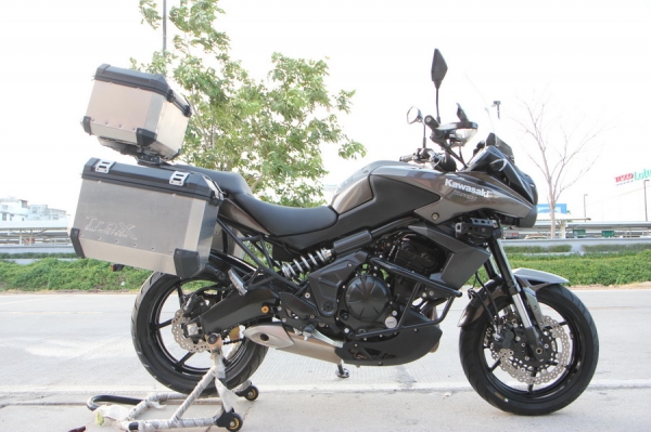 ขาย Kawasaki Versys 650 ABS รุ่นปี 2013 พร้อมของแต่งเกือบแสน ทะเบียนพร้อมโอน