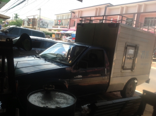 ขายรถบรรทุกน้ำแข็ง big  m