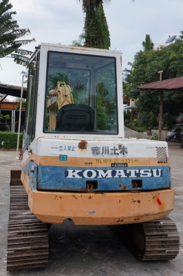 ขายรถขุด KOMUTSU PC40-6 มีหัวเก๋ง เก่านอก