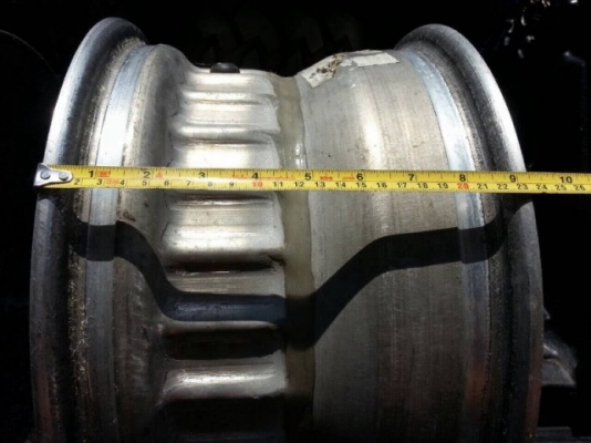 ขายล้อ  Centerline 6 รู  พร้อมยาง MUD