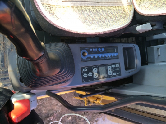 รถแบคโฮมือสอง KOMATSU PC200-7 สภาพรถเยี่ยม 090-268-2646 พร้อมจัด ไฟแนนซ์