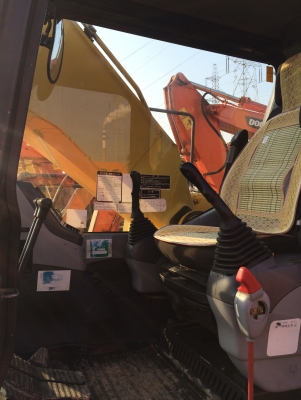 รถแบคโฮมือสอง KOMATSU PC200-7 สภาพรถเยี่ยม 090-268-2646 พร้อมจัด ไฟแนนซ์