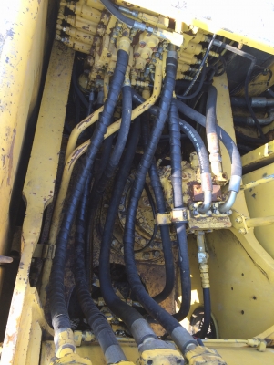 รถแบคโฮมือสอง KOMATSU PC200-7 สภาพรถเยี่ยม 090-268-2646 พร้อมจัด ไฟแนนซ์