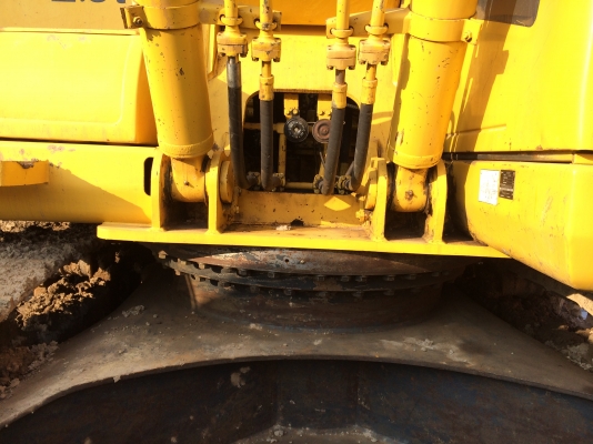 รถแบคโฮมือสอง KOMATSU PC200-7 สภาพรถเยี่ยม 090-268-2646 พร้อมจัด ไฟแนนซ์