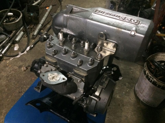 ขายเครื่อง คาวาซากิ 550cc รุ่นหรีด สภาพ90\% เก่าญี่ปุ่น ขายเครื่อง คาวาซากิ 550cc รุ่นหรีด สภาพ90\% เก่าญี่ปุ่น