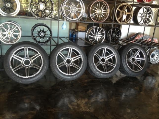 ล้อแม็ก 20"  COSMIC พร้อมยาง 265/50-20 Maxxis