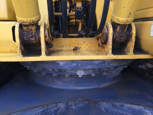 รถแบคโฮมือสอง KOMATSU PC200-7 สภาพรถเยี่ยม 090-268-2646 พร้อมจัด ไฟแนนซ์