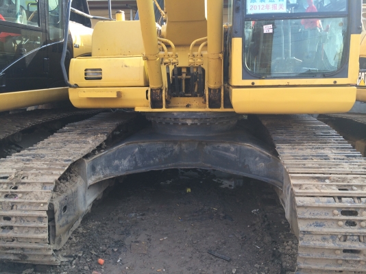 รถแบคโฮมือสอง KOMATSU PC200-7 สภาพรถเยี่ยม 090-268-2646 พร้อมจัด ไฟแนนซ์