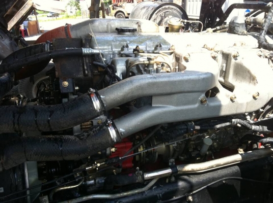 ็HINO MEGA  FM 2P 320 แรงม้า กระบะ 3 มิตร