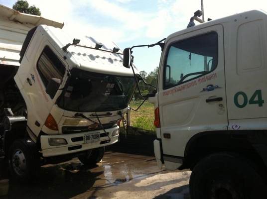 ็HINO MEGA  FM 2P 320 แรงม้า กระบะ 3 มิตร