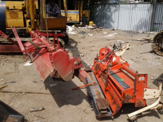 อีกตัวครับ สำหรับ โรตารี่ ROTARY ติดรถไถ รุ่นยาว 1.8 เมตร  มือสองเก่าญี่ปุ่่น KOBASHI