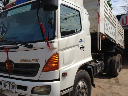 ขายรถ 10 ล้อดั็ม สมอทอง 260 HP
