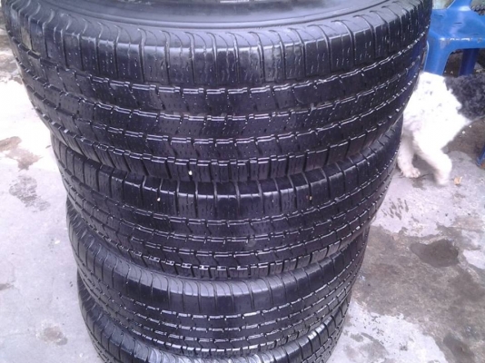 ขายยาง31x10.5R15 ปี09 ครับ
