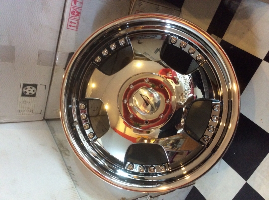 ขายแม็กใหม่ขอบ20 ถูกๆขายโละล้างสต็อก เหลือเพียง5ชุดเท่านั้น