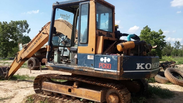 KOMATSU 60-5 เครื่องเดิม ปั้มเดิม พร้อมใช้ โนบุคนะครับ ขายใหม่คับ หลุดมัดจำ