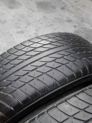 185/65R14 BRIDGESTONE TAXI PREMIUM  มี 2 เส้น  TEL.081-427-3941
