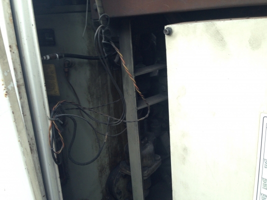 ขายปั้มสกรู Kobelco ขนาด 75 HP. สภาพดี อุปกรณ์ครบ พร้อมใช้งาน มี 2 ชุดครับ ขายปั้มสกรู Kobelco ขนาด 75 HP. สภาพดี อุปกรณ์ครบ พร้อมใช้งาน มี 2 ชุดครับ