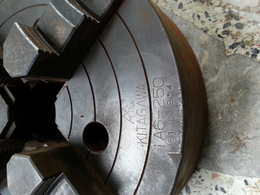 ขายหัวจับเครื่องกลึง 10นิ้ว 4จับ เก่าญี่ปุ่น 4, 500  สภาพแน่นๆ