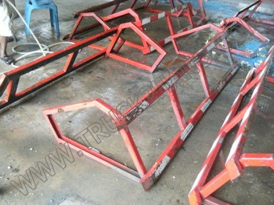 อะไหล่รถและอุปกรณ์เสริมมือสองขายเหมา 3 รายการจำนวน 55 ชิ้น อะไหล่รถและอุปกรณ์เสริมมือสองขายเหมา 3 รายการจำนวน 55 ชิ้น