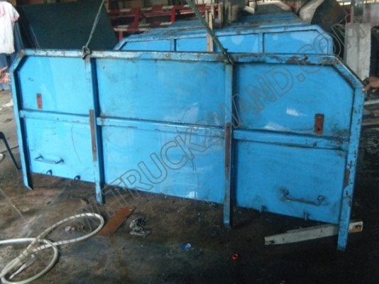 อะไหล่รถและอุปกรณ์เสริมมือสองขายเหมา 3 รายการจำนวน 55 ชิ้น อะไหล่รถและอุปกรณ์เสริมมือสองขายเหมา 3 รายการจำนวน 55 ชิ้น