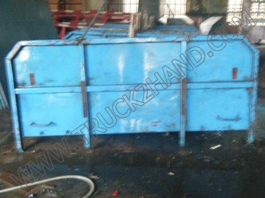 อะไหล่รถและอุปกรณ์เสริมมือสองขายเหมา 3 รายการจำนวน 55 ชิ้น อะไหล่รถและอุปกรณ์เสริมมือสองขายเหมา 3 รายการจำนวน 55 ชิ้น