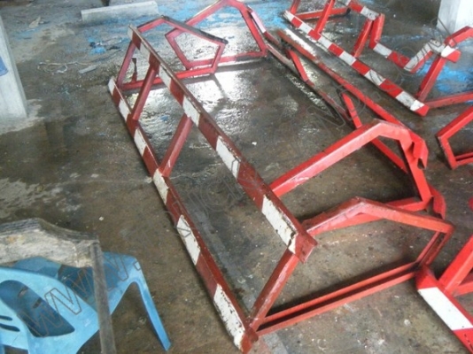 อะไหล่รถและอุปกรณ์เสริมมือสองขายเหมา 3 รายการจำนวน 55 ชิ้น อะไหล่รถและอุปกรณ์เสริมมือสองขายเหมา 3 รายการจำนวน 55 ชิ้น