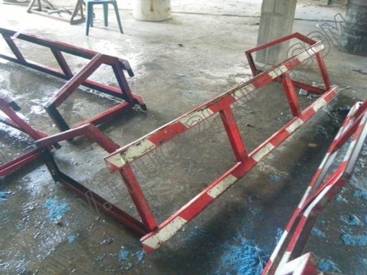 อะไหล่รถและอุปกรณ์เสริมมือสองขายเหมา 3 รายการจำนวน 55 ชิ้น อะไหล่รถและอุปกรณ์เสริมมือสองขายเหมา 3 รายการจำนวน 55 ชิ้น