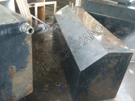 อะไหล่รถและอุปกรณ์เสริมมือสองขายเหมา 3 รายการจำนวน 55 ชิ้น อะไหล่รถและอุปกรณ์เสริมมือสองขายเหมา 3 รายการจำนวน 55 ชิ้น