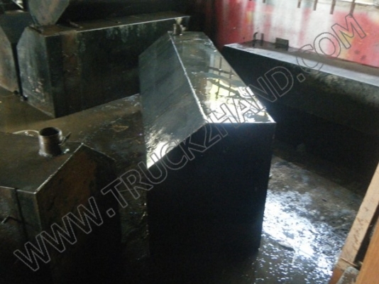 อะไหล่รถและอุปกรณ์เสริมมือสองขายเหมา 3 รายการจำนวน 55 ชิ้น อะไหล่รถและอุปกรณ์เสริมมือสองขายเหมา 3 รายการจำนวน 55 ชิ้น