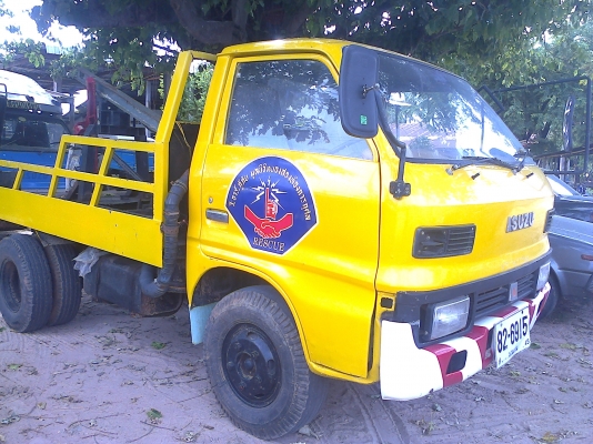 หกล้อ อีซูซุ TL85 ช่วงสั้น(รถ วิน-ยก)อุปกรณ์ครบพร้อมใช้งาน ทะเบียนชุดโอนครบ