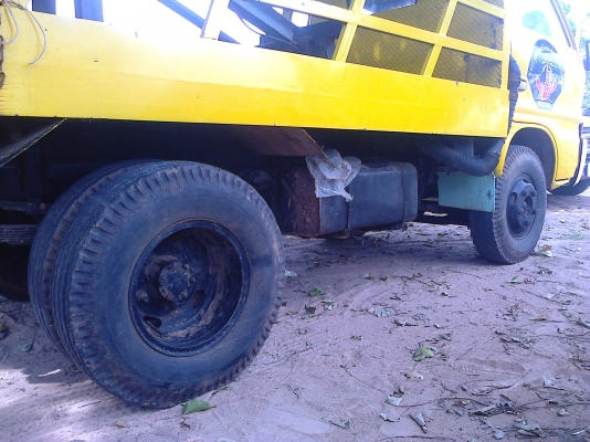 หกล้อ อีซูซุ TL85 ช่วงสั้น(รถ วิน-ยก)อุปกรณ์ครบพร้อมใช้งาน ทะเบียนชุดโอนครบ