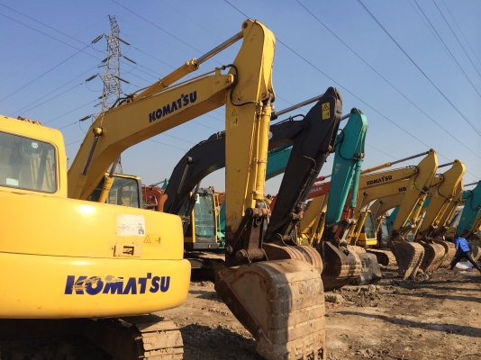 รถแบคโฮมือสอง KOMATSU PC220 สภาพรถเยี่ยม 090-268-2646 พร้อมจัด ไฟแนนซ์