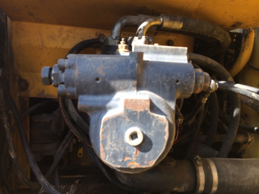 รถแบคโฮมือสอง KOMATSU PC220 สภาพรถเยี่ยม 090-268-2646 พร้อมจัด ไฟแนนซ์